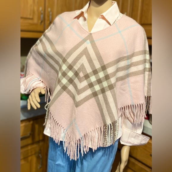 🔥 NEW BURBERRY Cashmere Blend Pink NOVA CHECK PONCHO🔥Women’s One SIZE🔥💗💕 - Picture 12 of 12